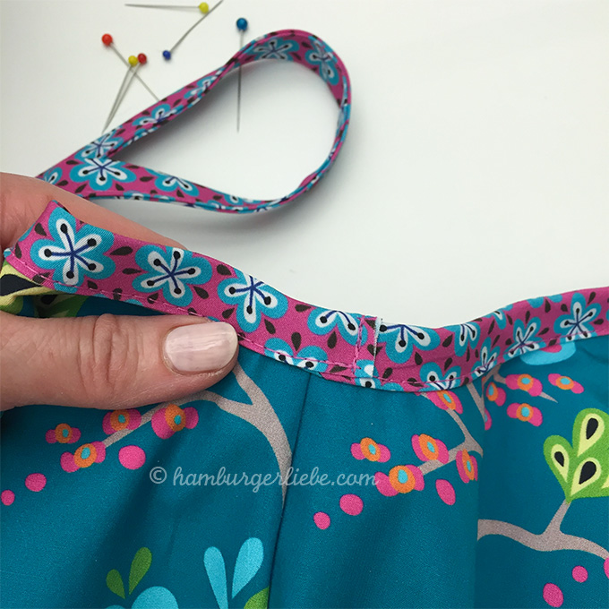 Reversible Mini Beach Bag Tutorial DIY Tutorial Ideas!