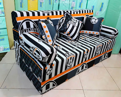 Sofa bed inoac motif BOLA JUVENTUS Contoh Sofa bed inoac motif BOLA JUVENTUS