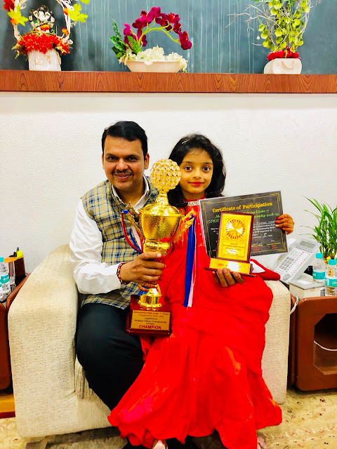 @InstaMag - Talented Anaishaa Pinkesh Nahar, a 6-year-old, Mumbai city girl of Vibgyor High School, Goregaon makes us proud once again cm-devendra-fadnavis-congratulates-6-year-old-anaishaa-nahar