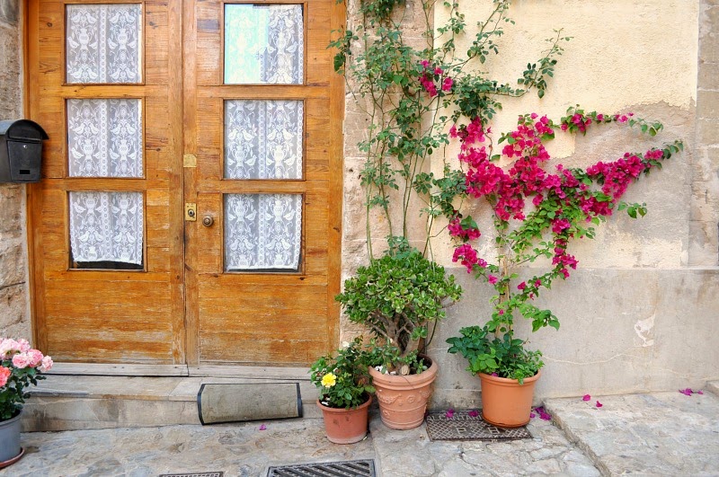 Doorway in the streets of Palma