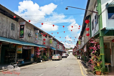 Siniawan Bazaar, Kuching Siniawan Bazaar Wooden Shophouses