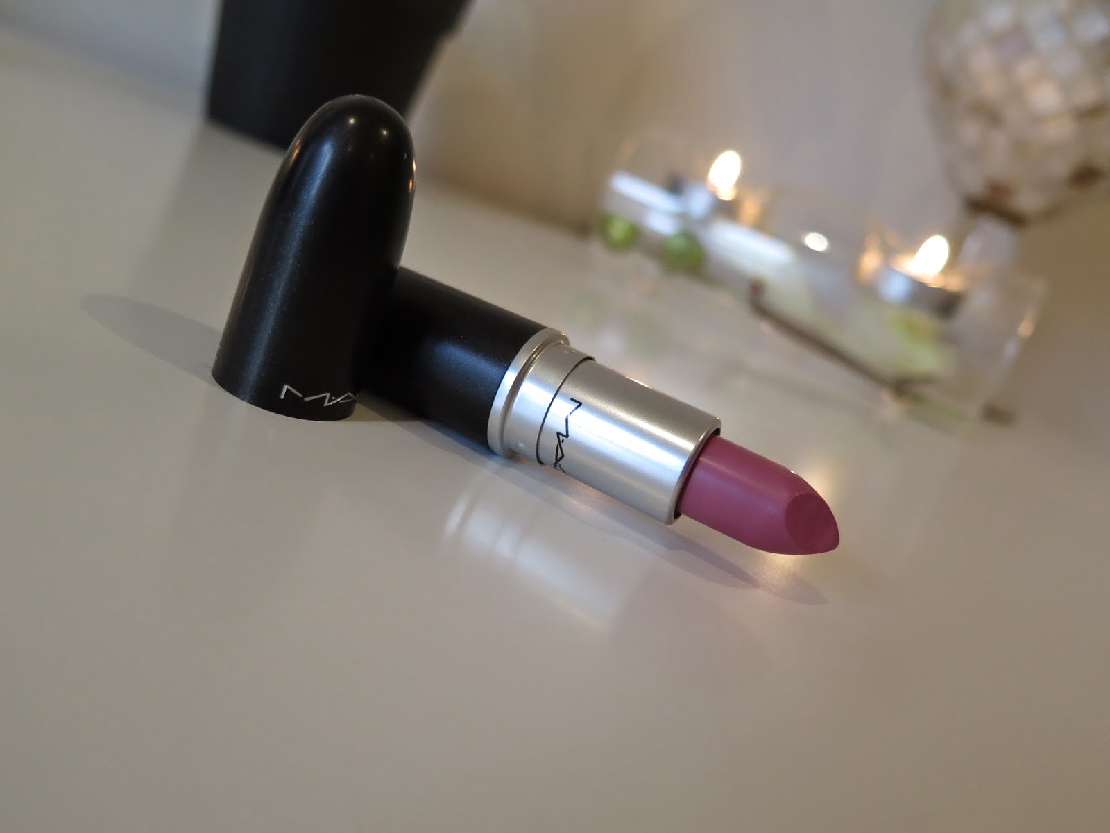 MAC lipstick, Snob