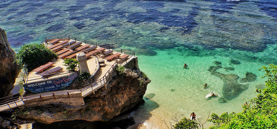 Suluban Beach Bali  s Surfers Paradise at Uluwatu 