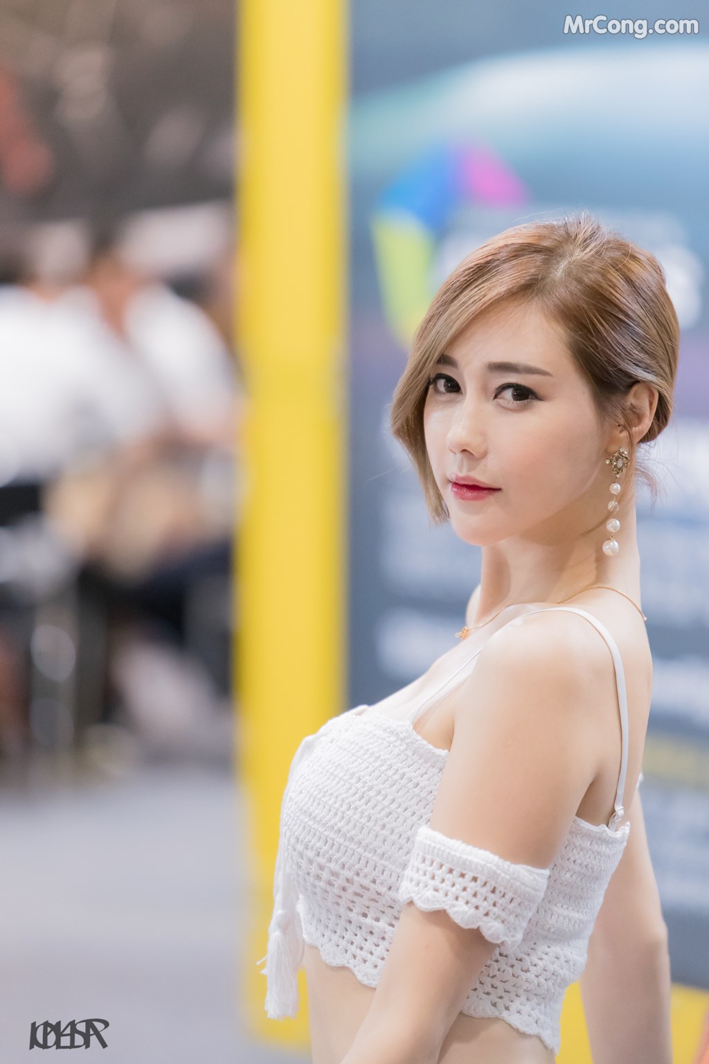 Beautiful Kim Ha Yul at the 2017 Seoul Auto Salon exhibition (15 photos)