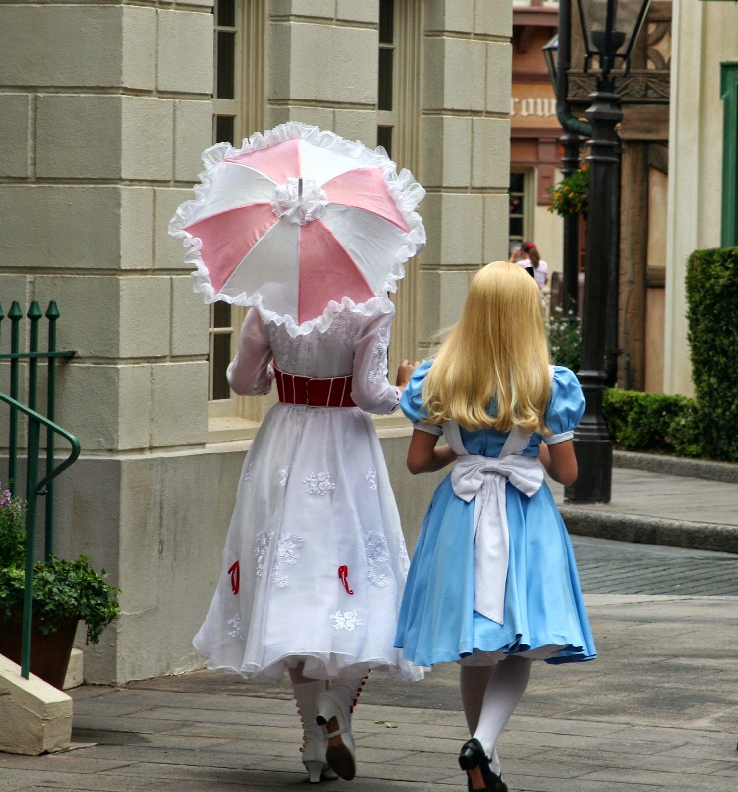 Deguisement Alice Au Pays Des Merveilles Fait Maison