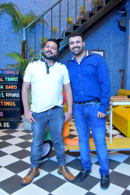 (L-R) Manish Goel, Shray Jain (L-R) Manish Goel, Shray Jain