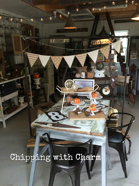 Chipping with Charm...Shed Sweet Shed Boutique...www.chippingwithcharm.blogspot.com
