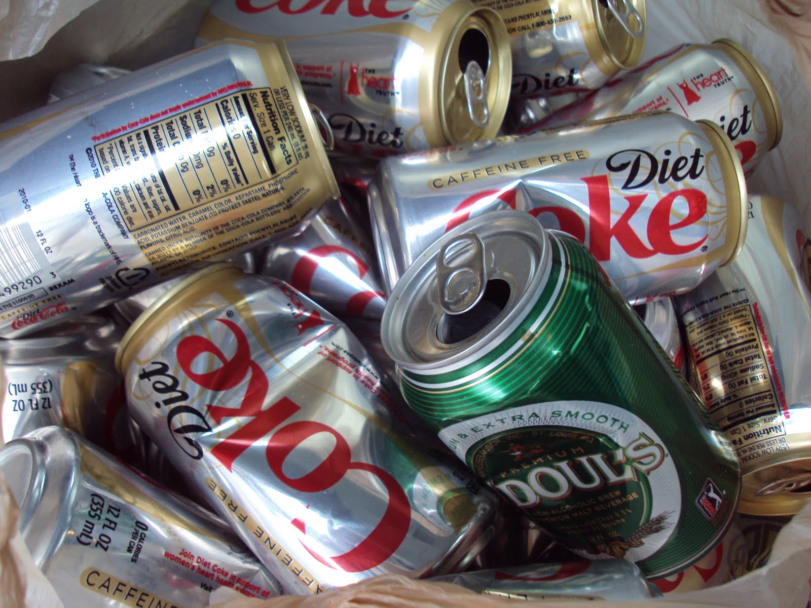 Thrifty Cheapskate Tip For The Day Pick Up Cans and Bottles