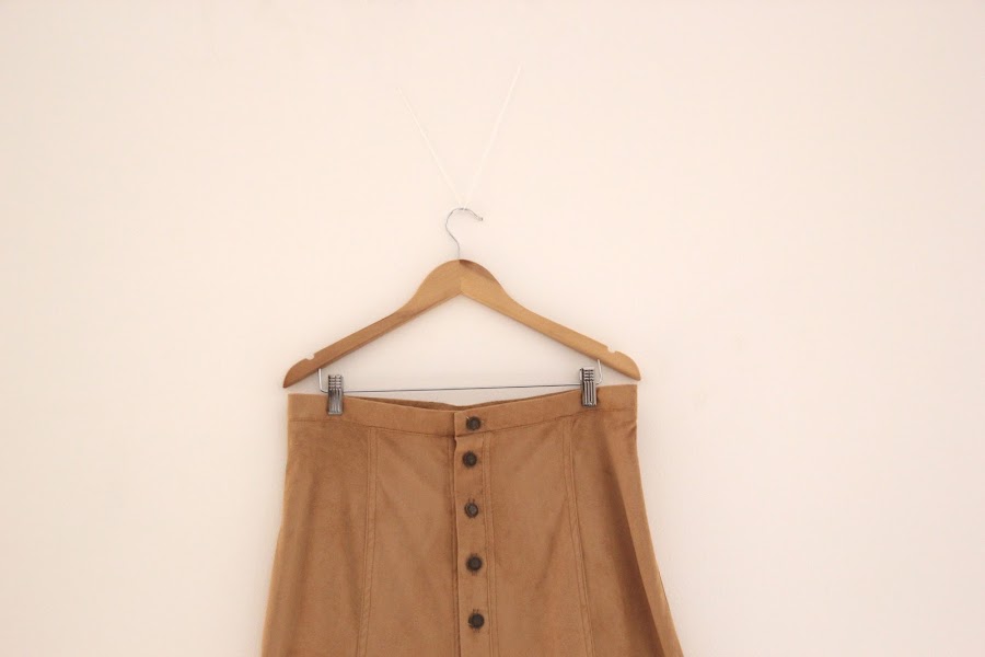 DIY Falda Ante Abotonada (patrones gratis y tutorial paso a paso)