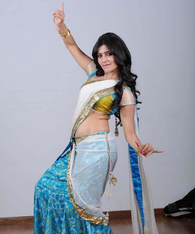 Samantha Ruth Prabhu hot back photos, South Actress Samantha hot pics,