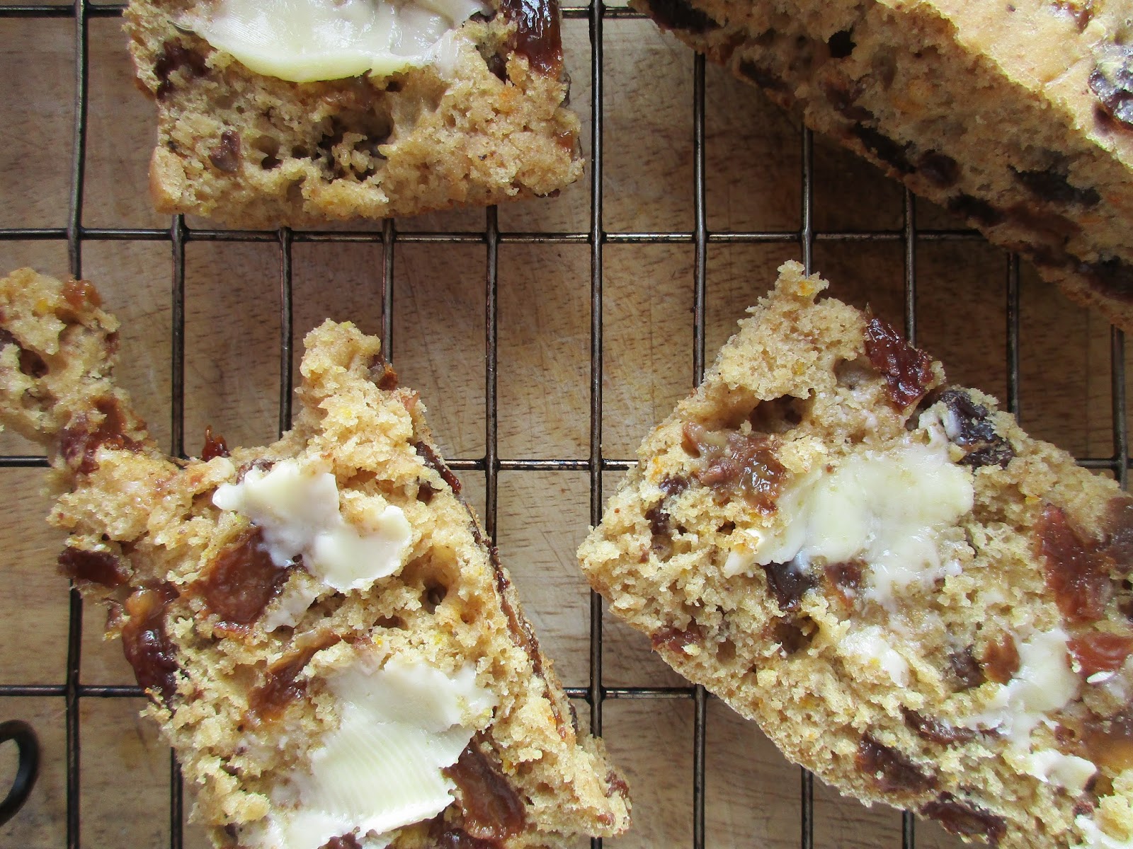 spiced orange juice fruit loaf