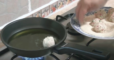 Receta de cocina oriental de como preparar unas Bolitas de arroz y verduras