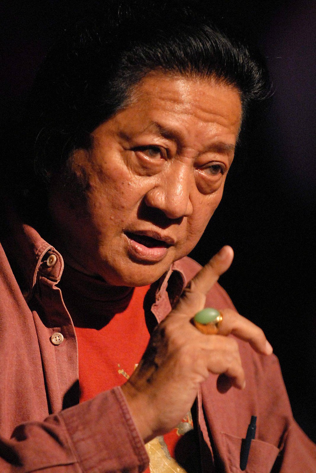 W.S. Rendra (September 1977) Lagu Seorang