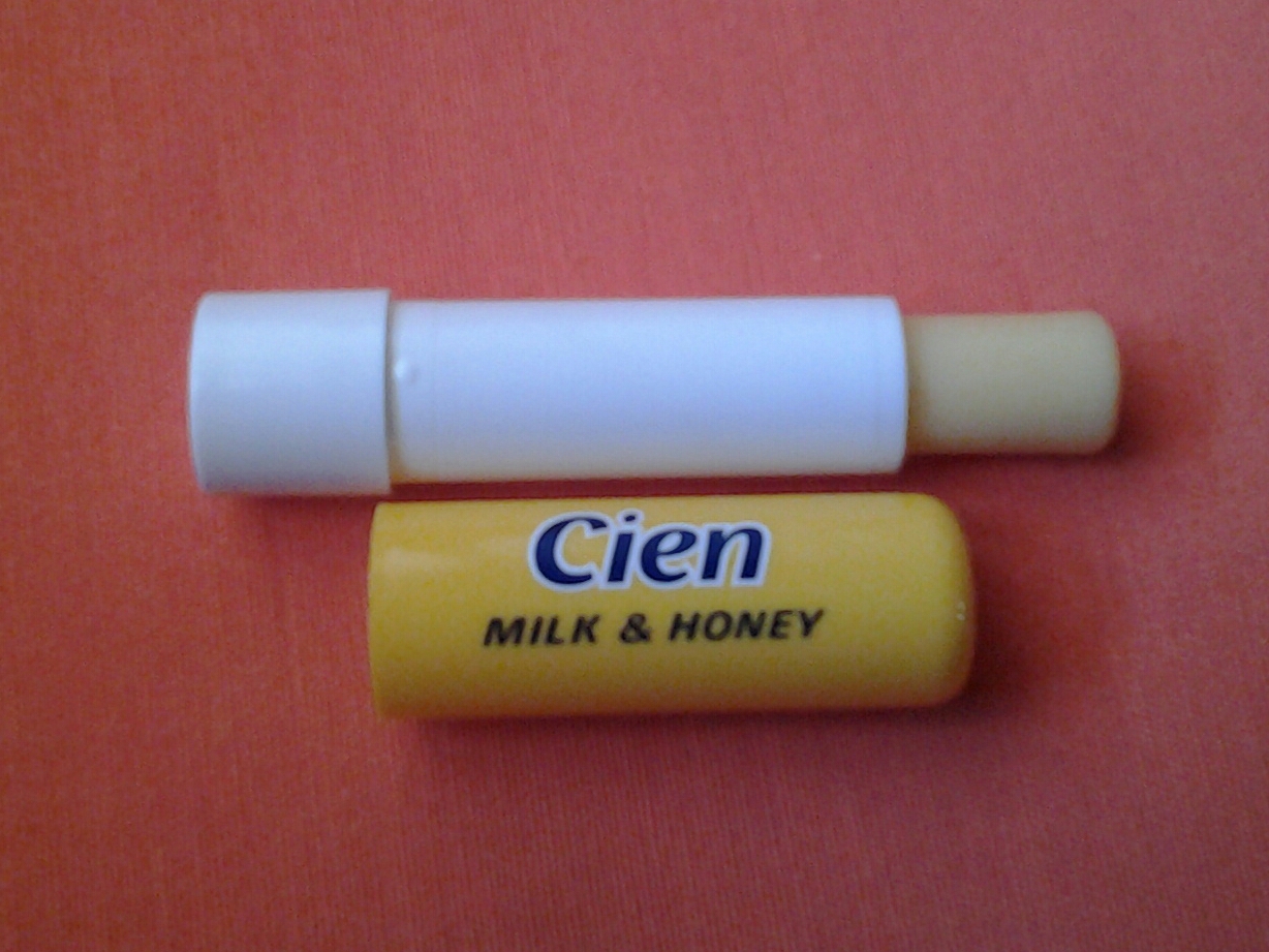 Let's do a review! Προϊόντα περιποίησης Cien Cien Lip balm!