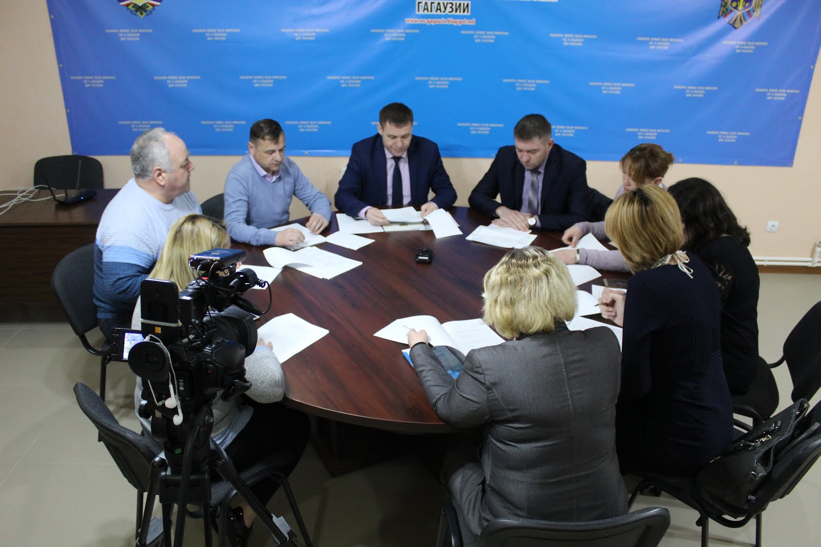 Протесты в гагаузии. Референдум в гагаузии. Национальные праздники мали. Национальные гагаузские праздники. Майя санду встреча в гагаузии.