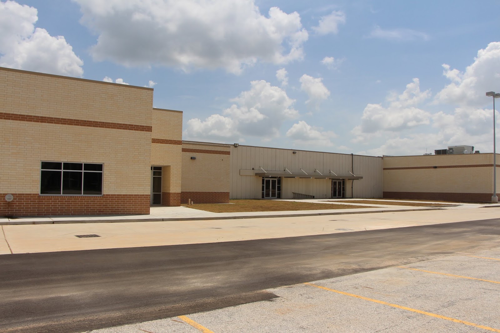Communications New Caney Middle School
