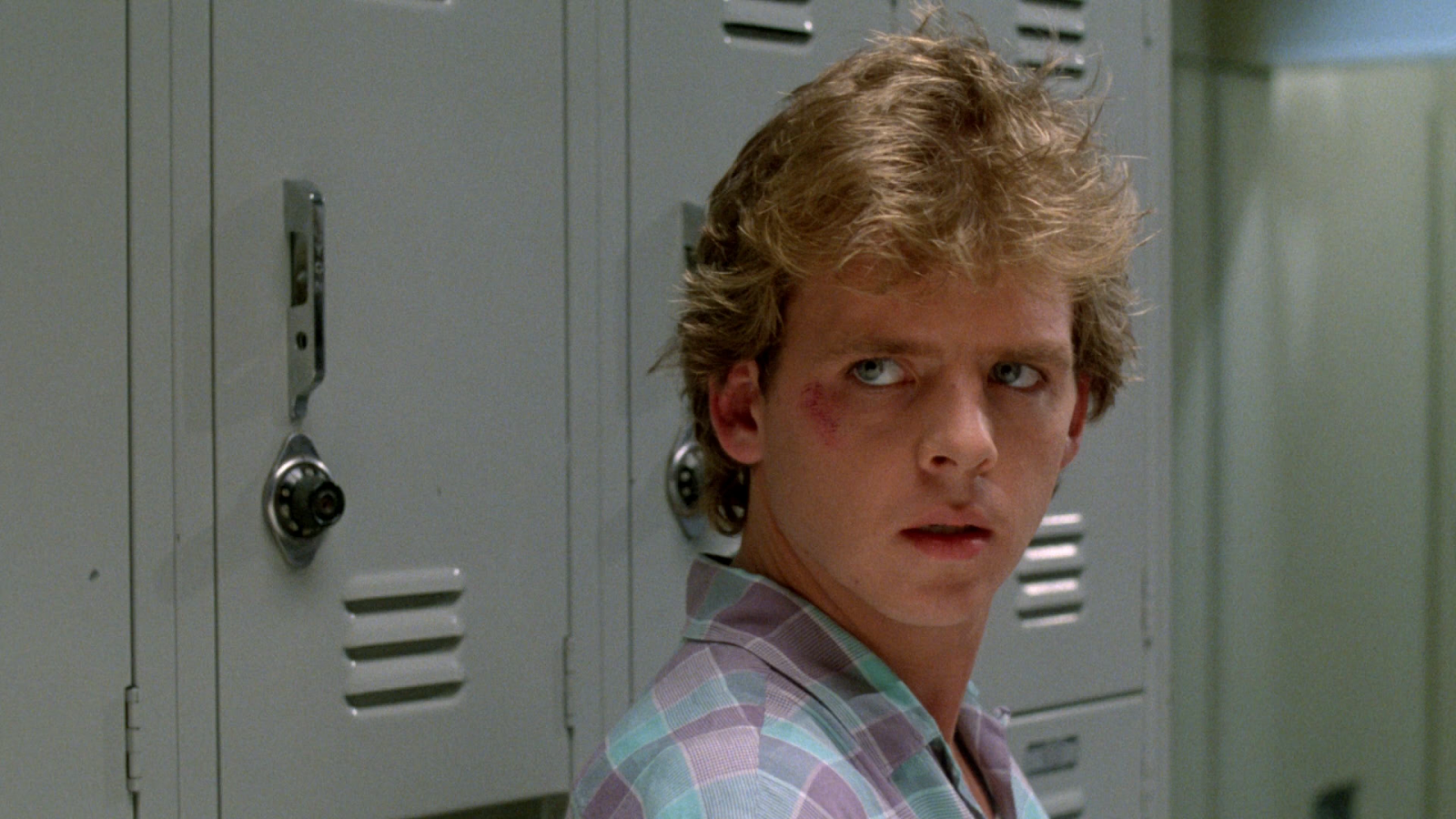 Кошмар вязов 2. Кошмар вязов 2. Кошмар вязов 2. Кошмар на улице вязов 1985 фредди. Кошмар на улице вязов 2 мес.