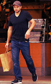 Oh yes I am: Tom Welling's New Buzz Cut