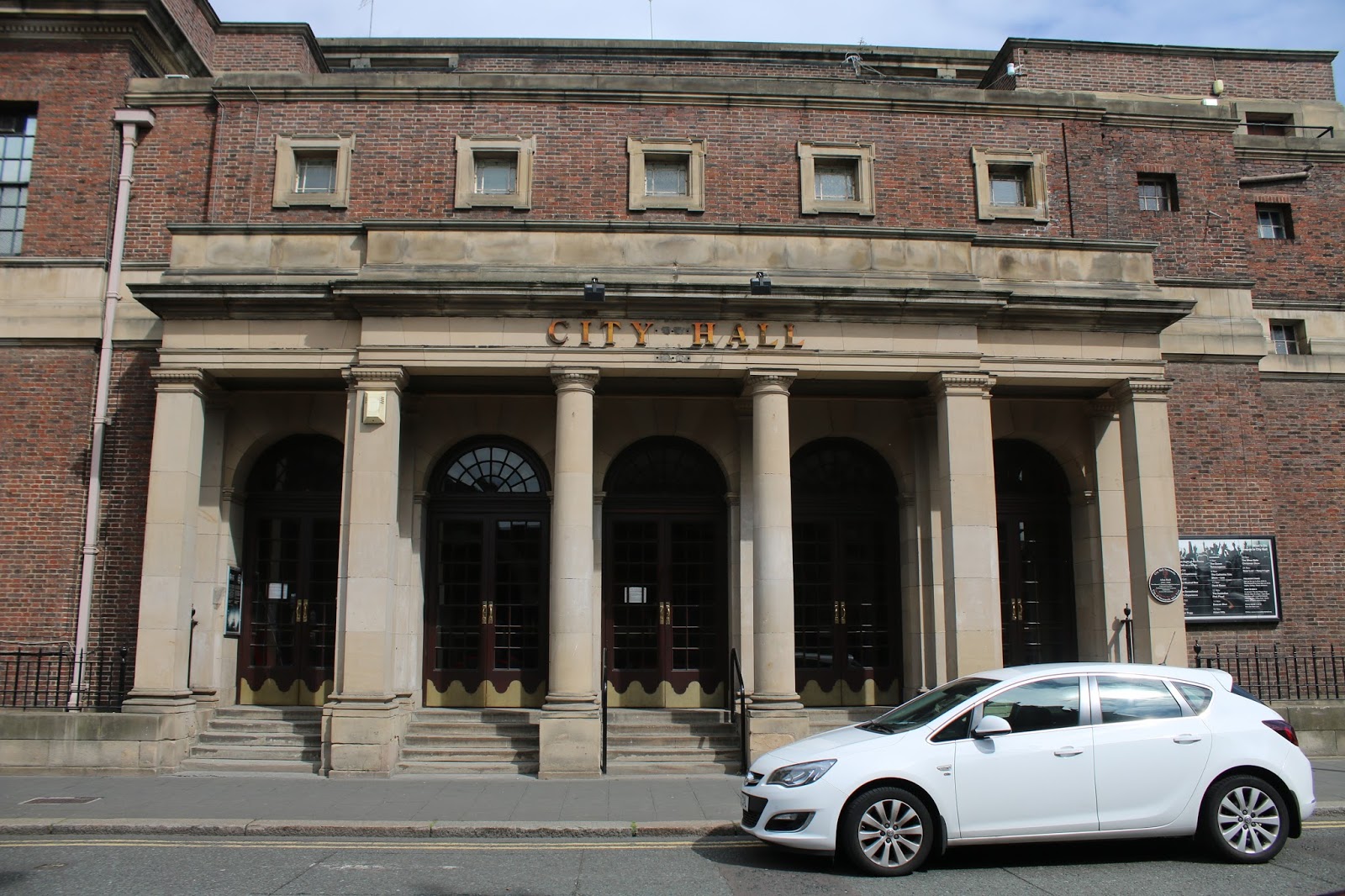 The North East Theatre Guide News CITY HALL THRIVES UNDER NEW MANAGEMENT