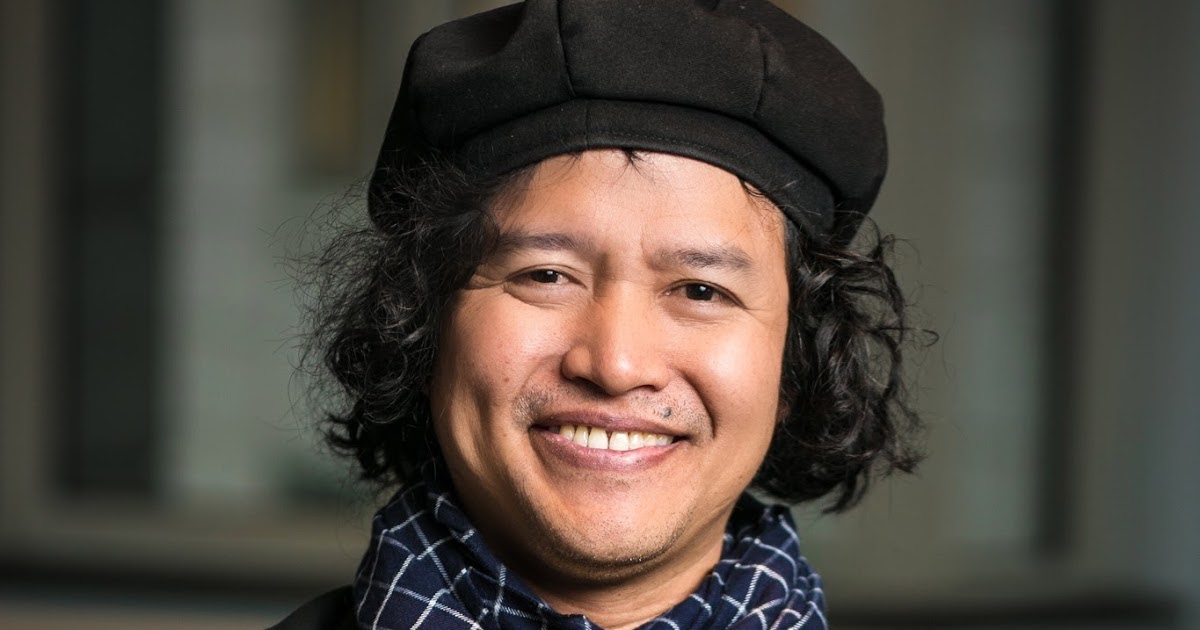 Biografi Andrea Hirata