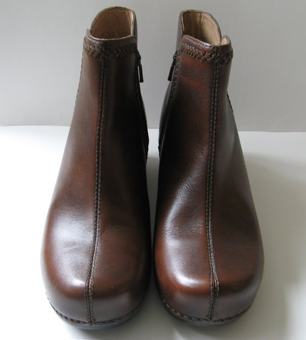 dansko shelly work clog