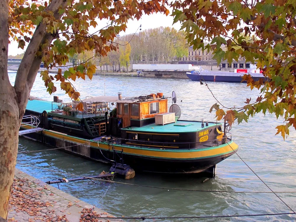 Seine riverboat, Paris