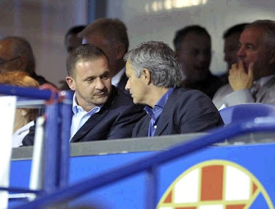 Pedja Mijatovic and Jose Mourinho watching a Cratia match
