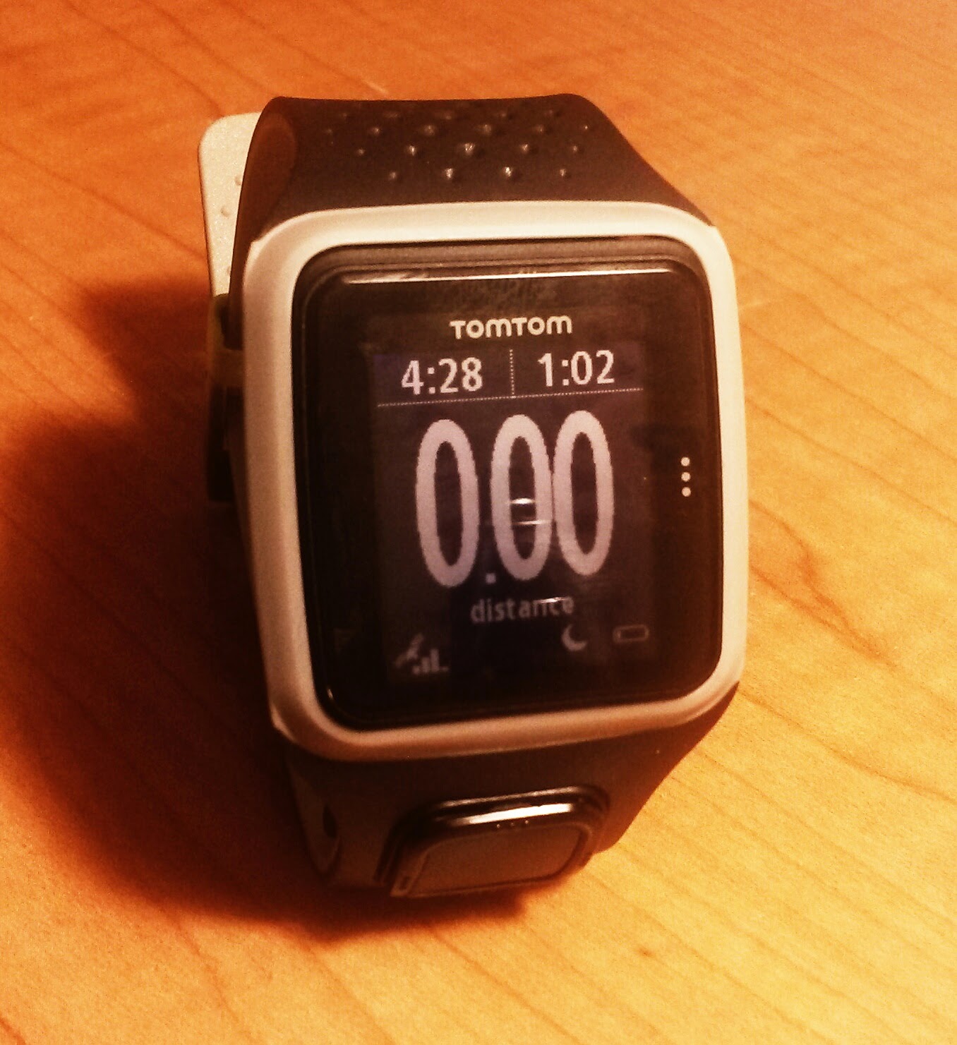 Goku Runner TomTom Runner GPS Watch Review