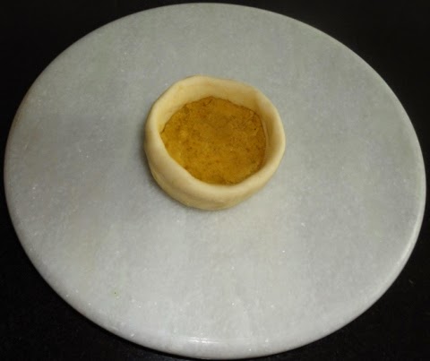 Puran Poli Recipe - Holige - Obbattu puran stuffed