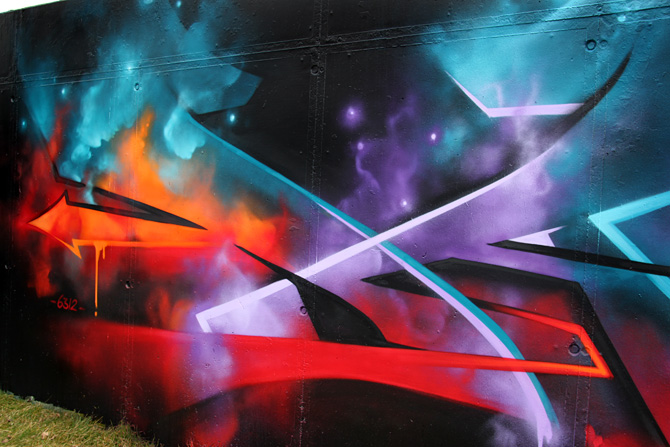 Граффити радужные. Граффити sou. Mad c. Madc граффити. Madc лицо.