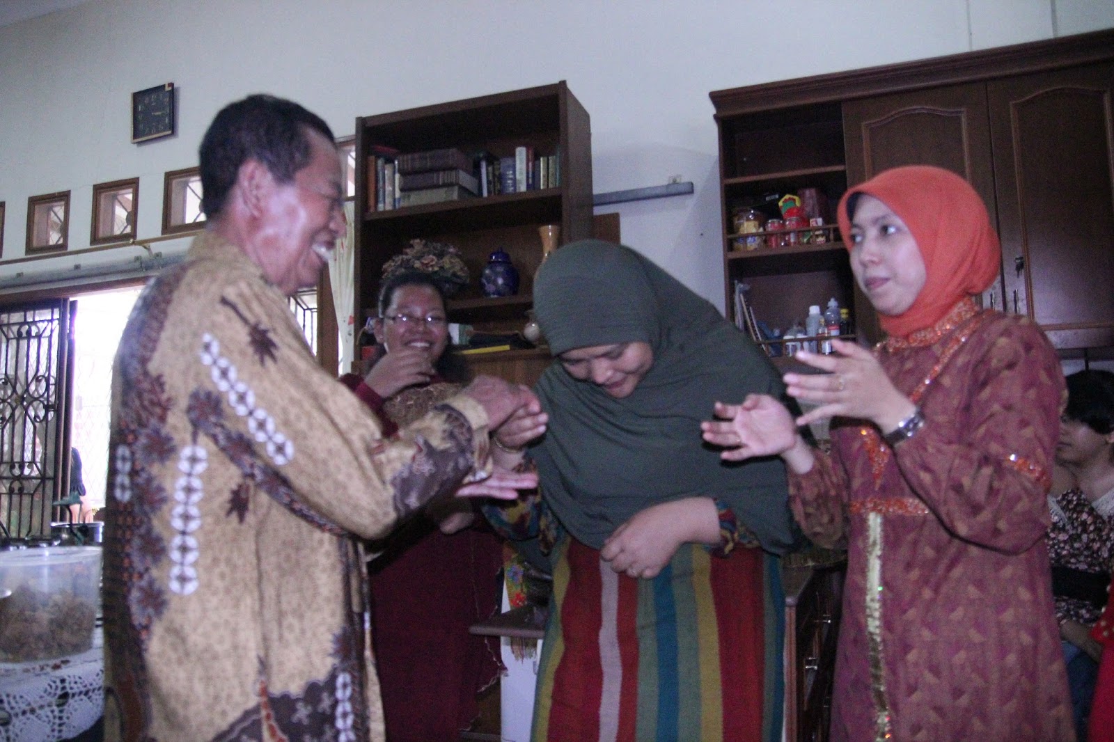 Keluarga Besar Eyang Raden Ahmad Perdagangan Agustus 2013