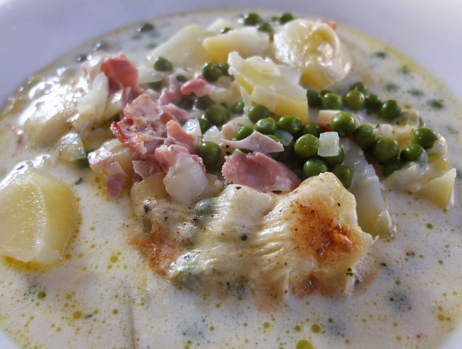Kartoffel-Erbsen-Gratin mit Schinken