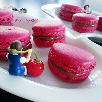 MAKARON TARiFi nasıl yapılır kolay lezzetli nefis videolu tatlı yemek tarifleri Macaron recipe dessert chocolate yummy delicious taste