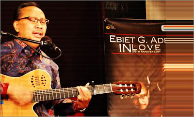 Ebiet G Ade Kepadamu Aku Pasrah