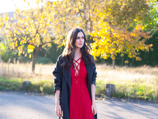 Outfit: date night in red lace up dress