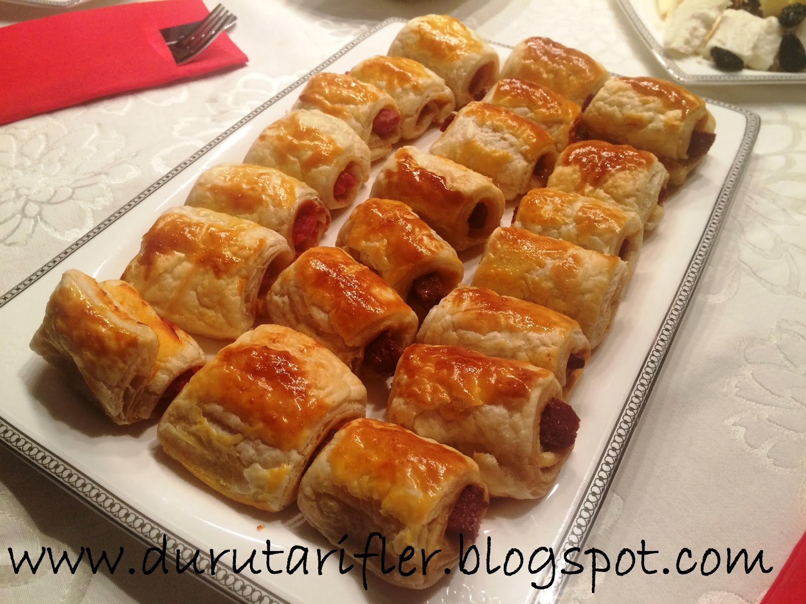 Milföy Hamurundan Fındıklı Tart Nasıl Yapılır Milföy Hamurundan Fındıklı Tart Nasıl Yapılır