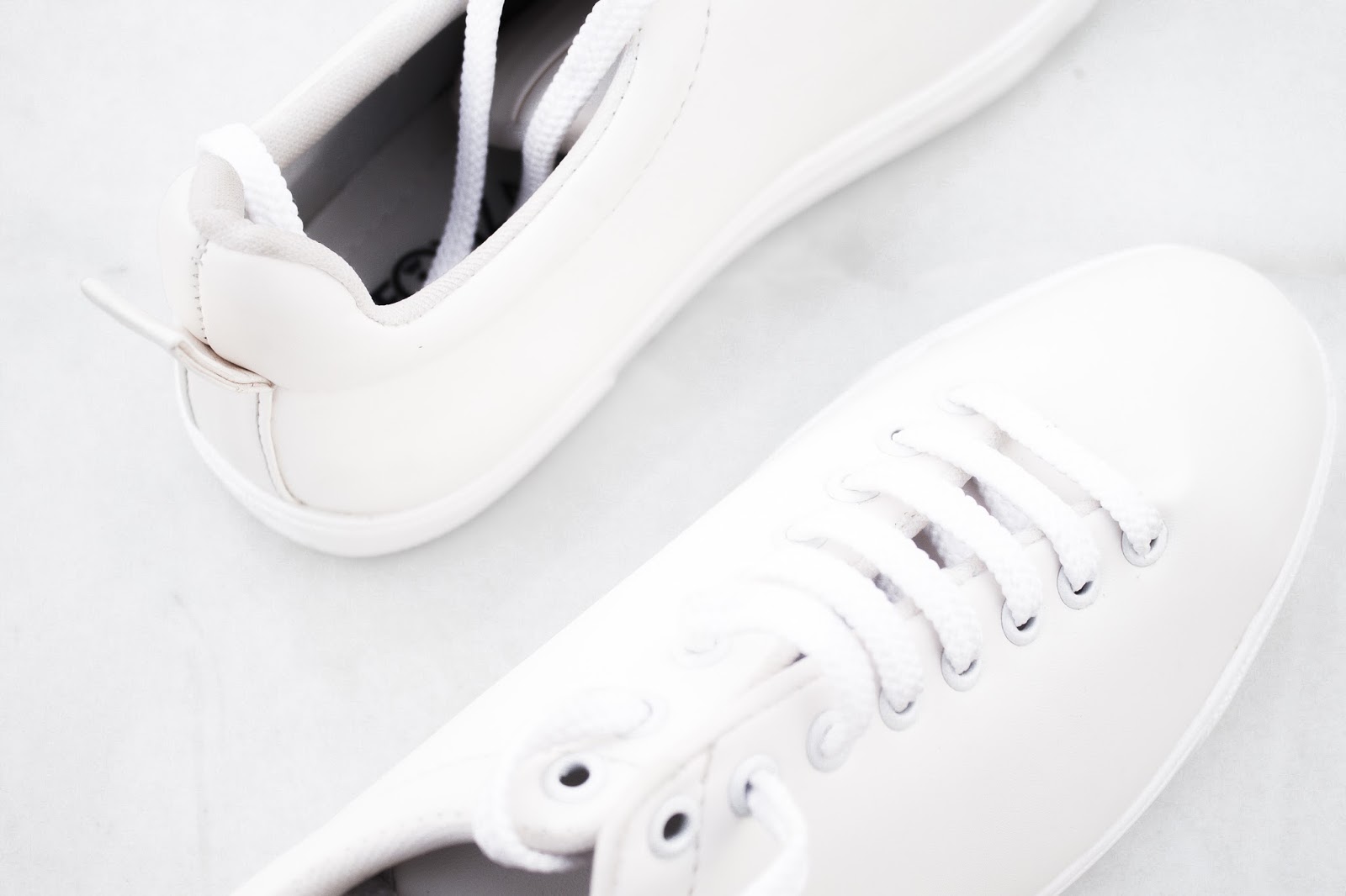 TheQuirkyMinimal by Kangkan Rabha Indian Menswear fashion blog Five Ways To Convince Yourself To Buy Another White Sneakers