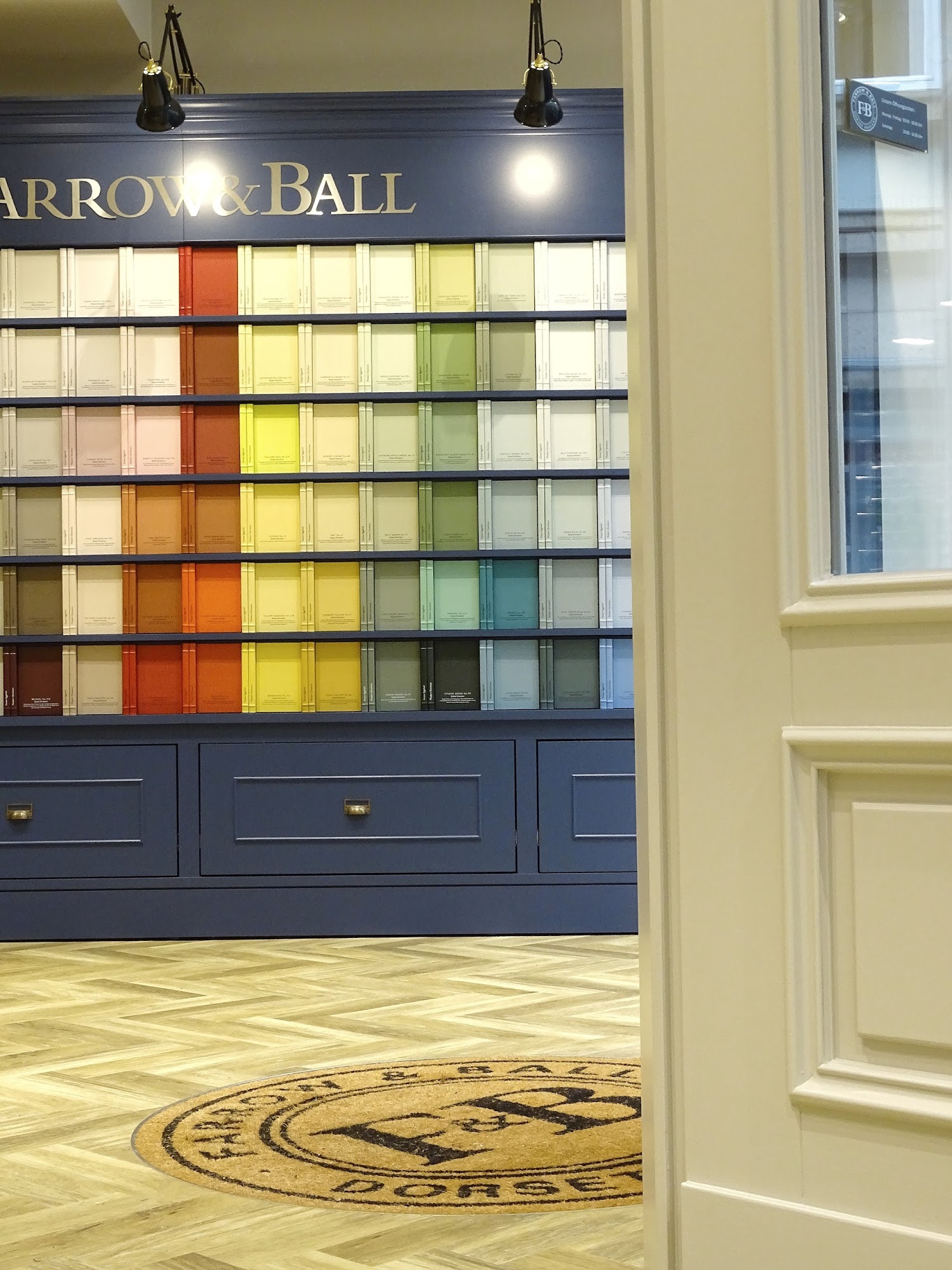 Farbe für deine Wände - Besuch im Farrow & Ball Showroom in Düsseldorf - https://mammilade.blogspot.de Farbe für deine Wände - Besuch im Farrow & Ball Showroom in Düsseldorf - https://mammilade.blogspot.de