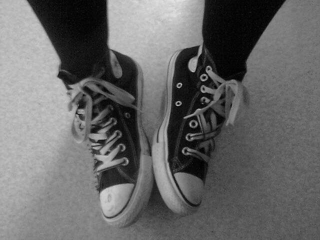 converse make my feet look big