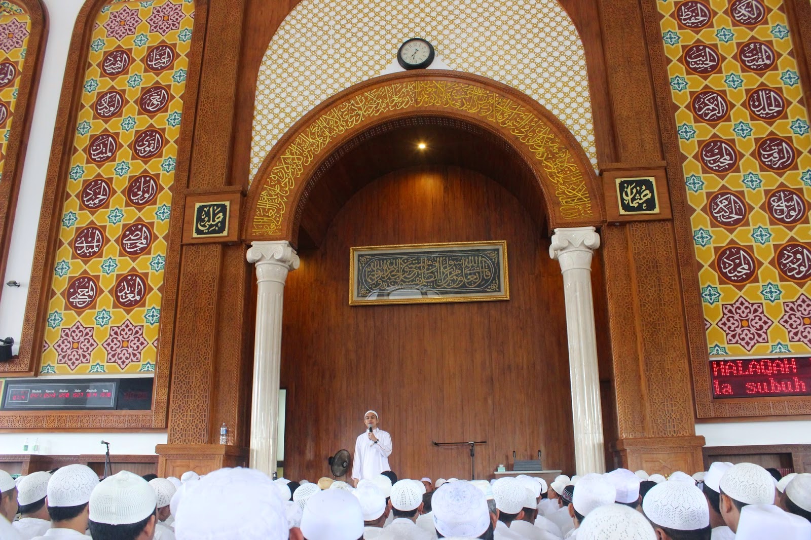 Sharing di Masjid Az-Zikra Arifin Ilham