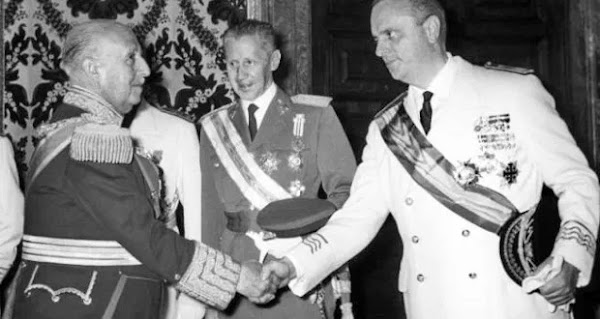 El día que quien fuera presidente honorífico del PP firmó para pedir la libertad de Rudolf Hess