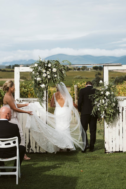 MELBOURNE WINERY WEDDING ASHLEIGH HAASE PHOTOGRAPHY