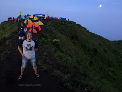 camp gunung andong