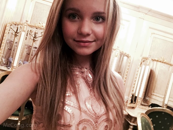 Alisa Kozhikina - Child singer with an angelic-looking face (145 pictures)