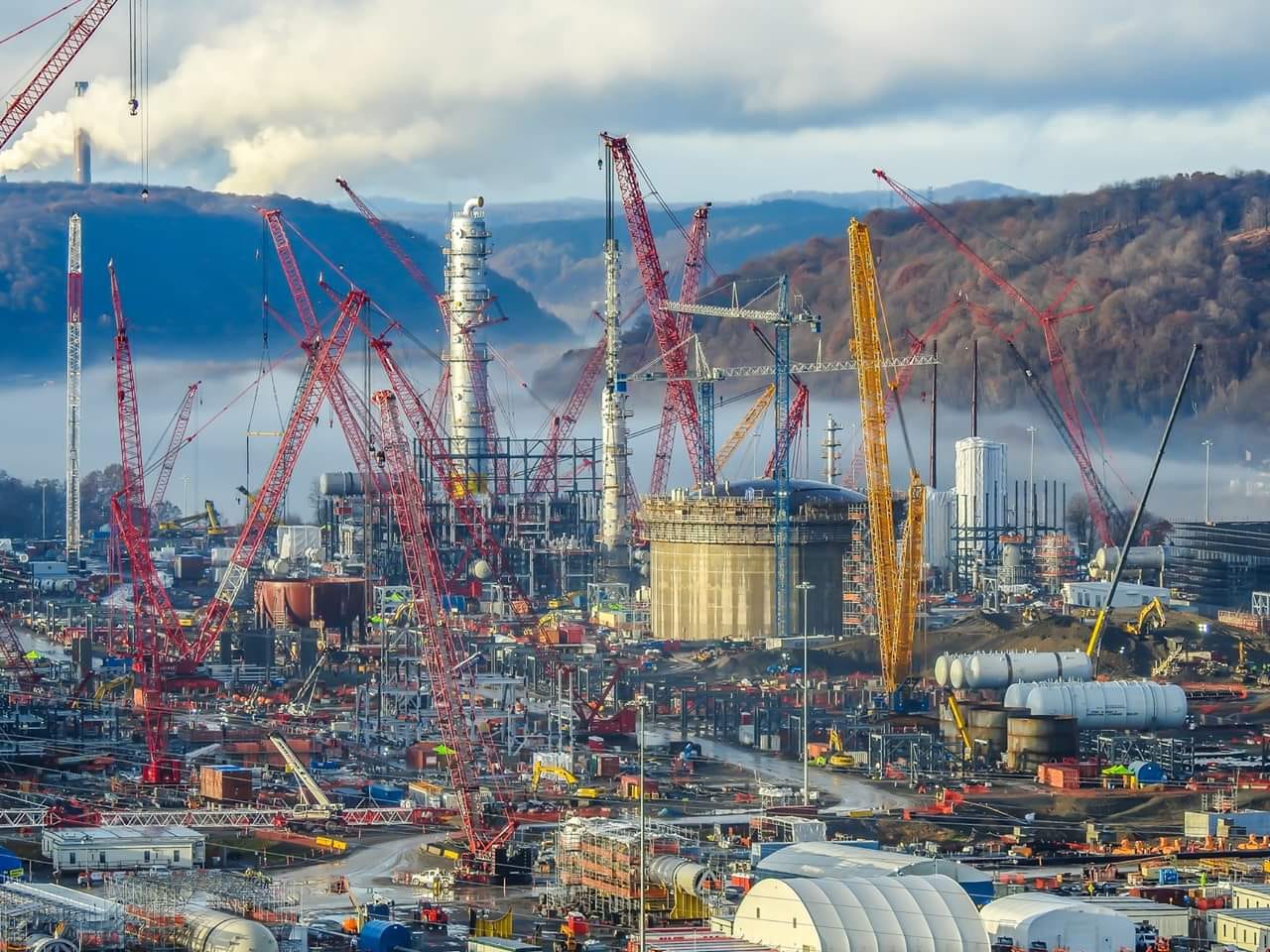 Towns and Nature Monaca, PA Shell building a polyethylene plant on