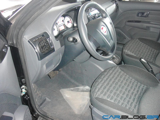 Fiat Palio Adventure 2013 - por dentro