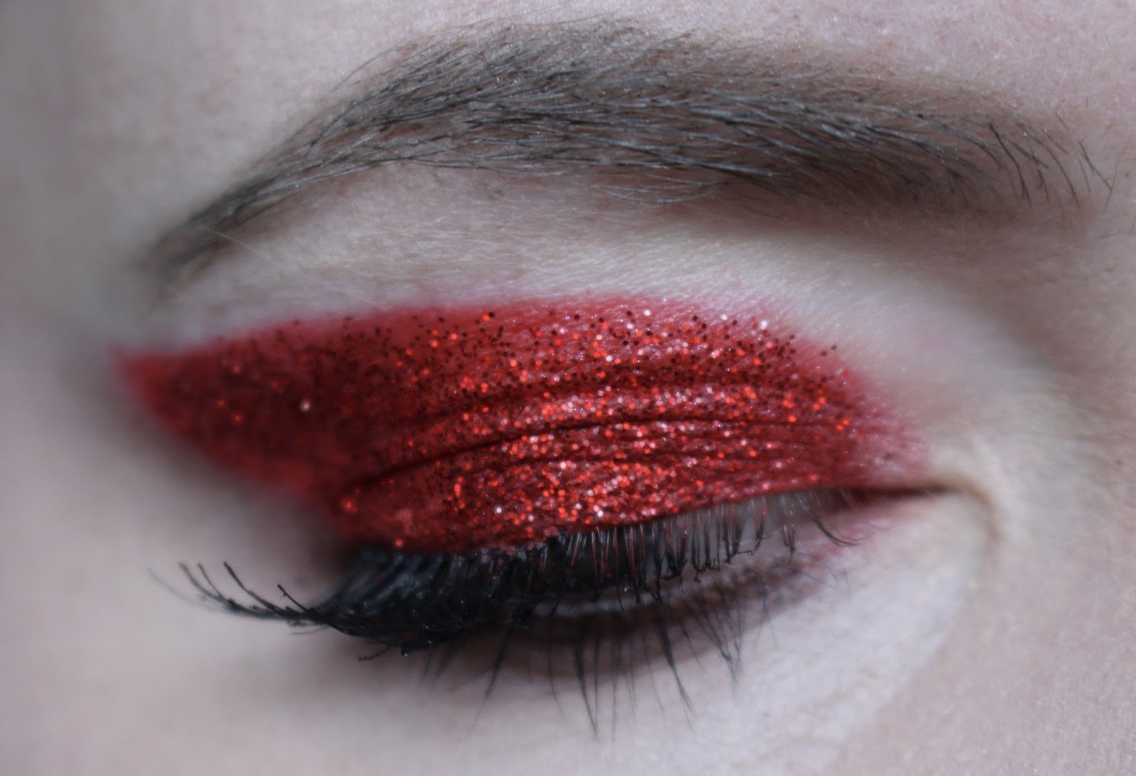 GaGa Swirl Sequin - Red / Red