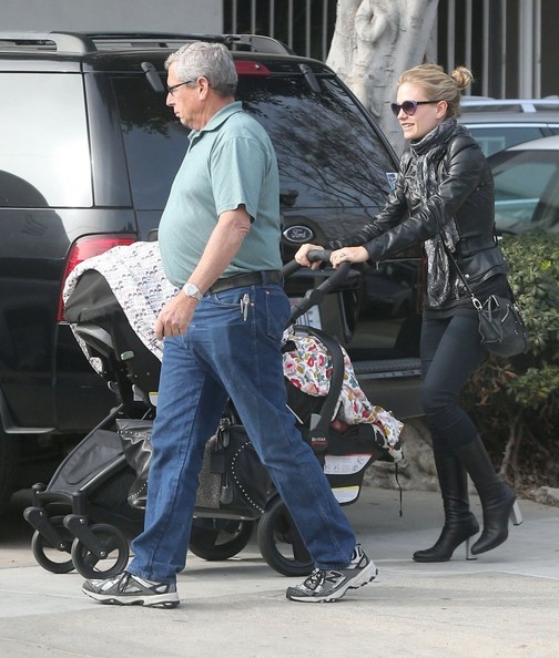 gossipwithouttheguild Anna Paquin taking her twins to Bill Hargate