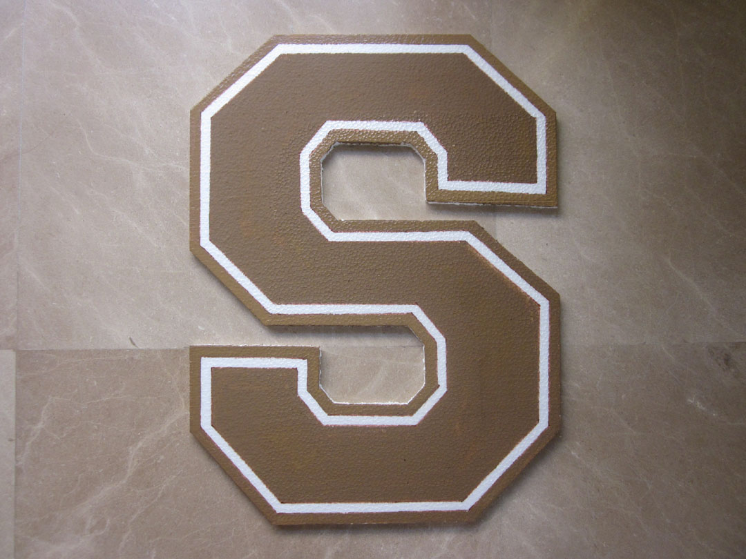 MrsMommyHolic DIY Styrofoam Letters (how to cut & paint styrofoam)