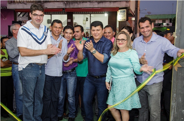 Prefeitura de Cocal inaugura Centro Comercial e praça - Imagem 14